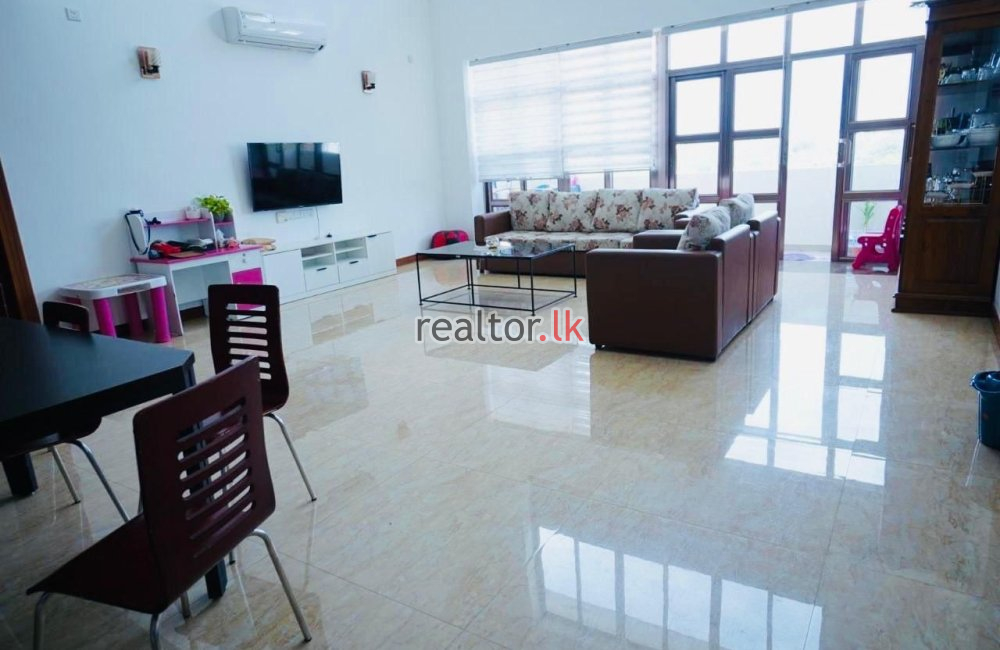 Duplex 3 Bed Apartment For Rent In Colombo 03