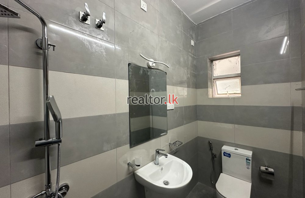 Brand New Four Bed For Sale in Colombo 06