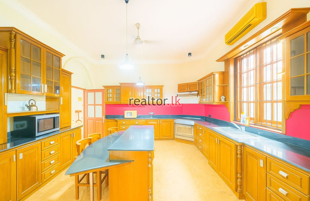 11,000 Sq Ft Grand House For Rent In Colombo 03