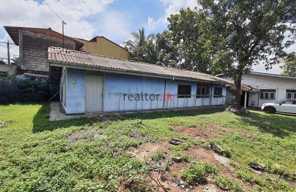 Warehouse At Facing Piliyandala Road