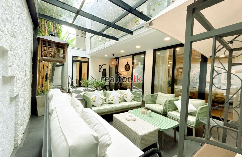 Luxury House For Rent At Wijerama Mw Colombo 07