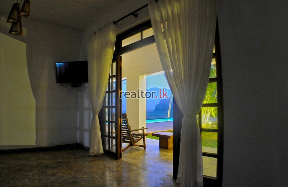 Hotel For Sale In Ridigama Kurunegala