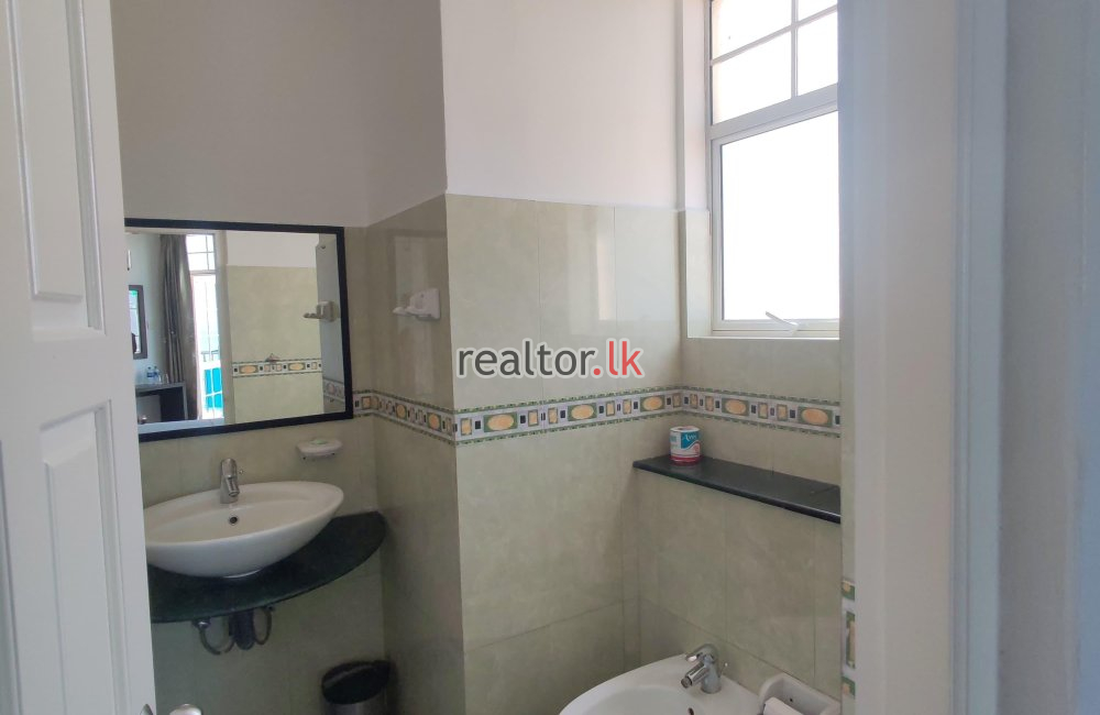 Three Bed Apartment For Sale In Colombo 06
