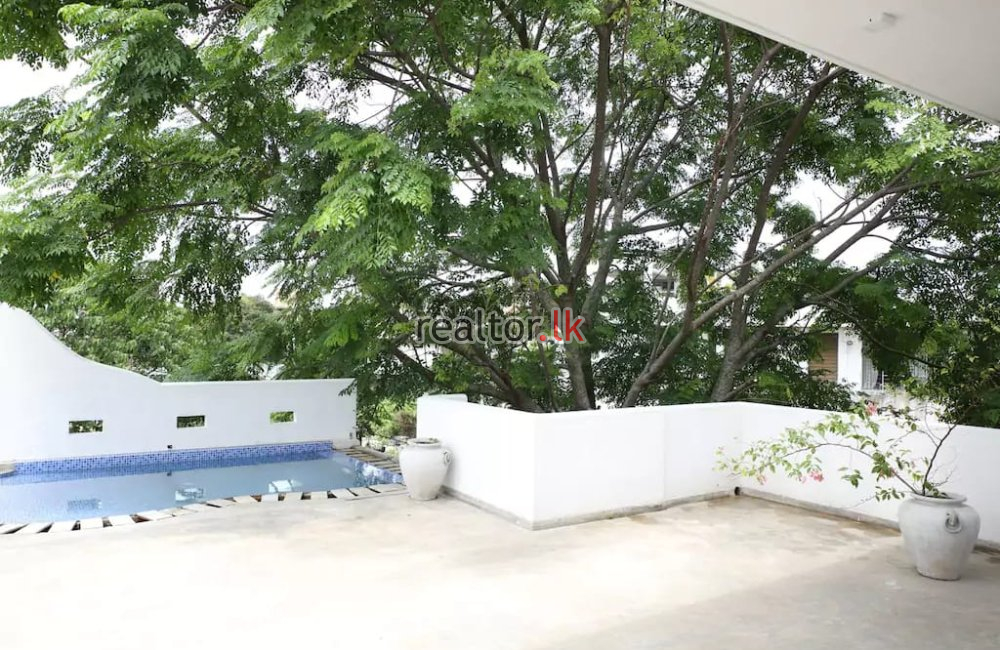 Characteristics House For Rent In Colombo 08