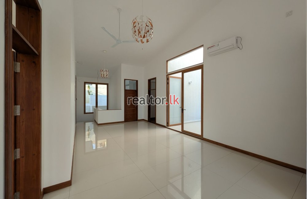 Newly Refurbished House for Rent in Colombo 7