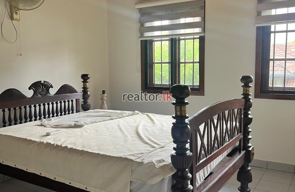 House For Rent At Off Isipathana Mw Colombo 05
