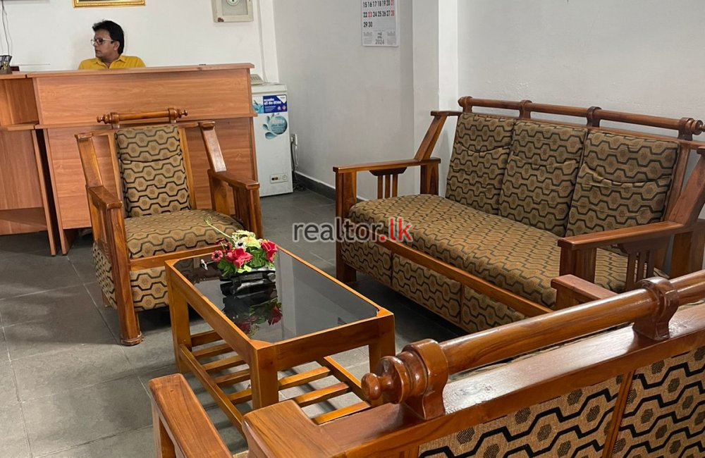 Hotel For Sale At Kurunegala Rd Werellagama