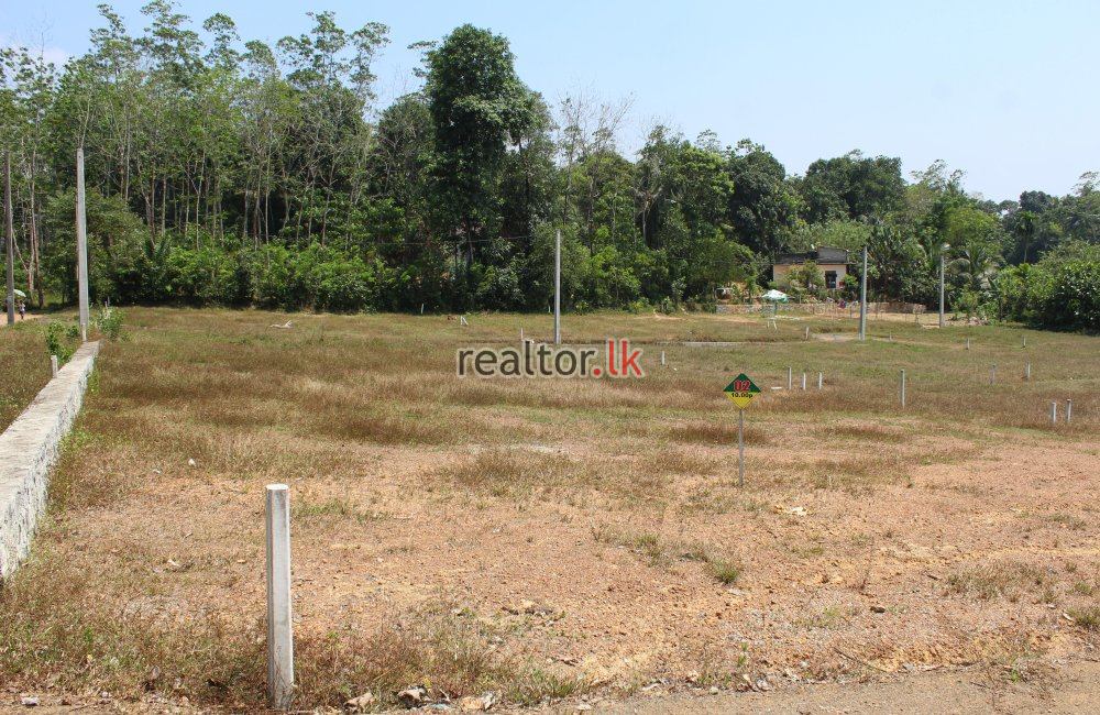 Land For Sale At Thudugala