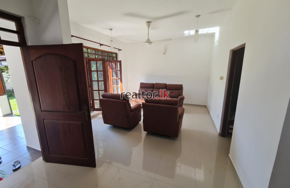 House For Sale At Robert Gunawardhana Mw