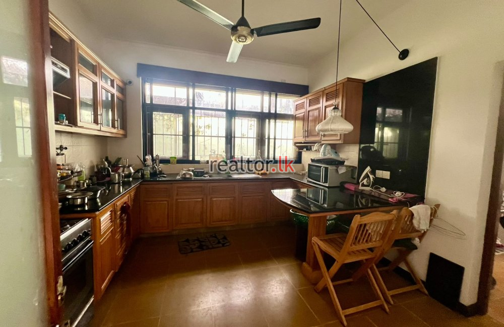 Two Story House For Sale In Colombo 07