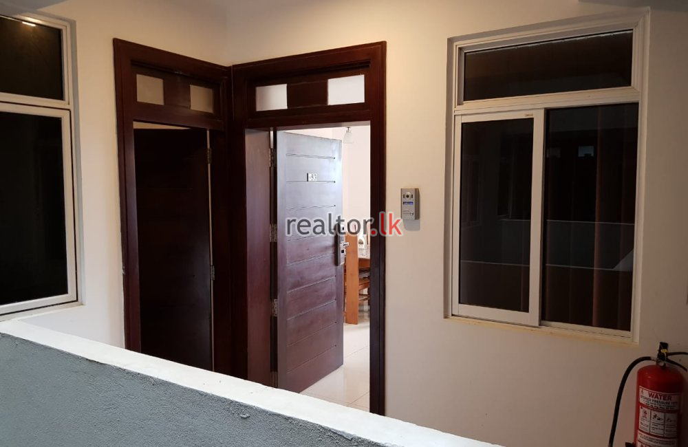 Three Bed For Rent In Span Tower Bambalapitiya