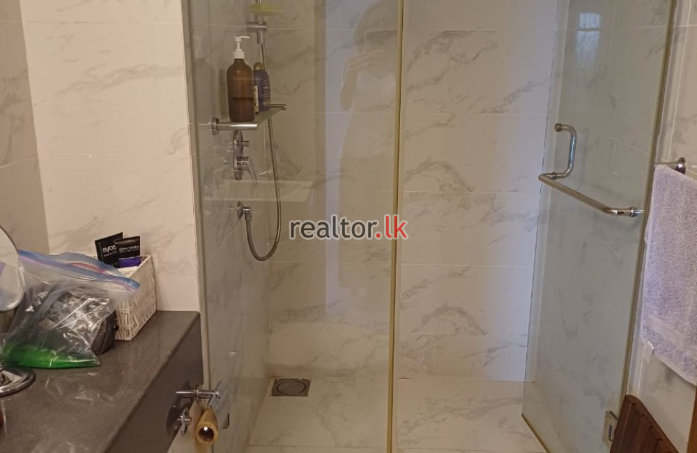 Three Bed Unit For Rent In Clearpoint Residencies
