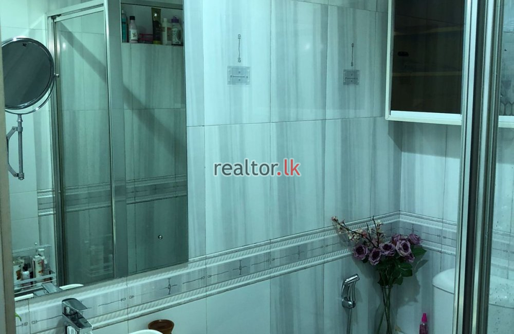 Luxury One Bed Duplex At Capitol Residencies