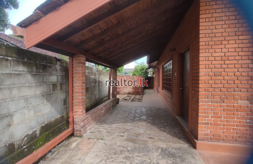 European Styled Villa For Sale At Moratuwa