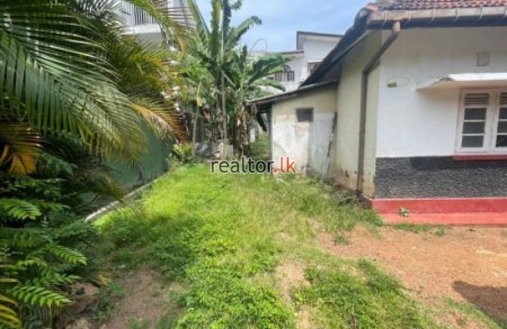 Land for Sale in Pelawatta