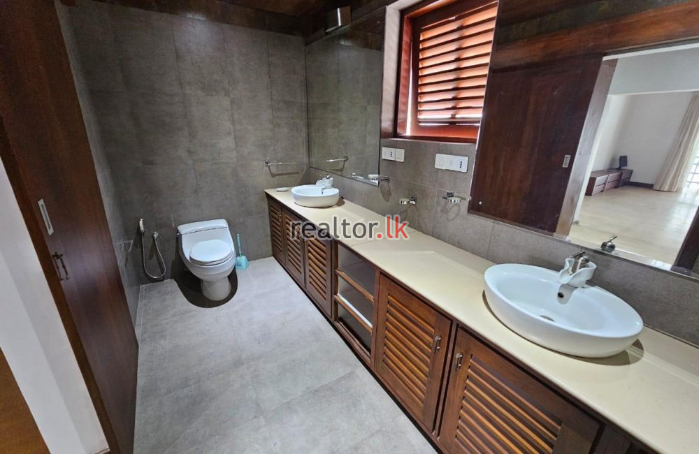House For Rent In Guildford Crescent Colombo 07