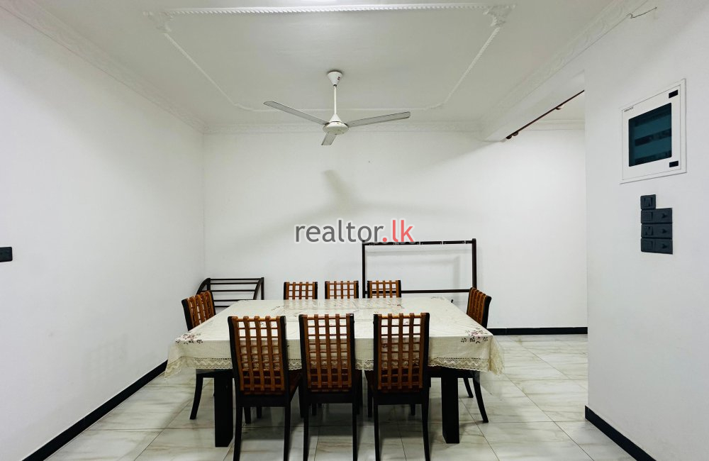 Two Storied House For Sale In Colombo 04