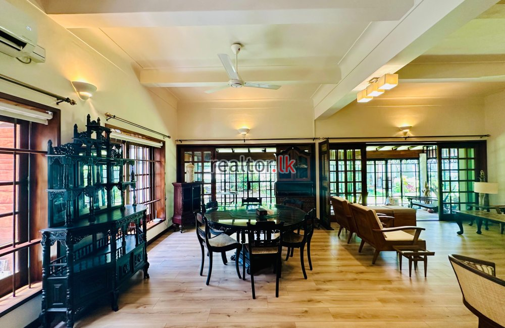 Characterful House For Rent In Colombo 05