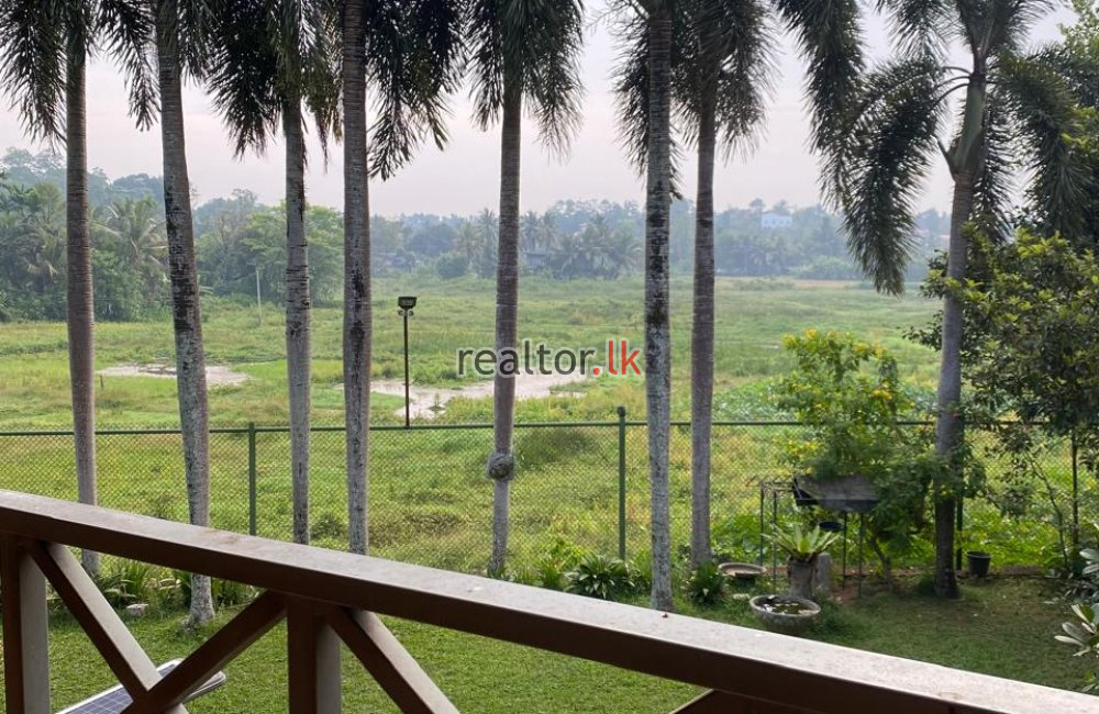 Luxury Villa For Sale At Arawwala Pannipitiya