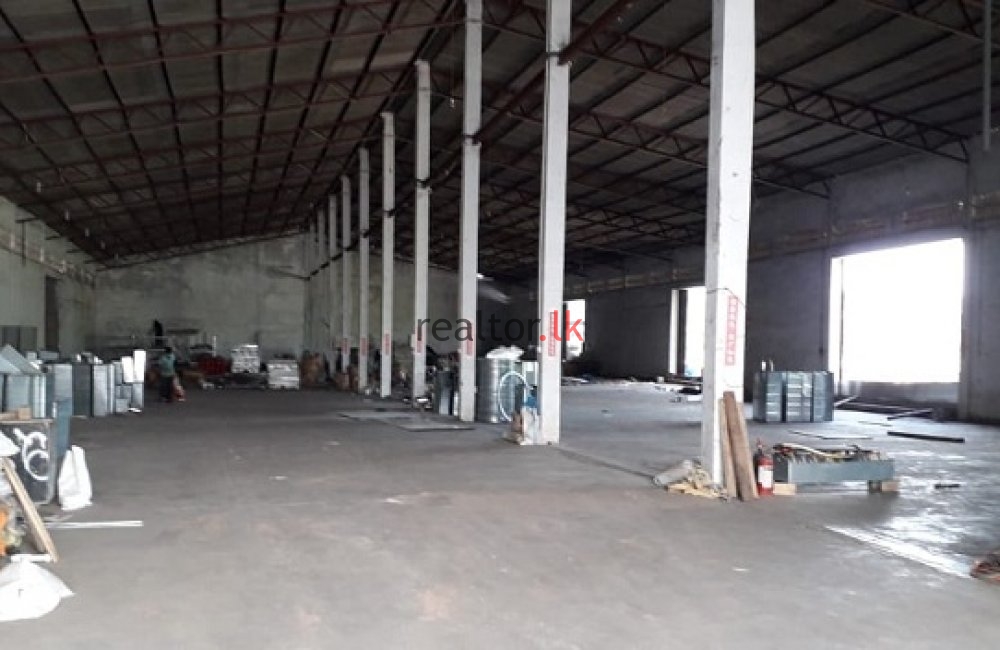 Off Negombo Road Warehouse For Rent