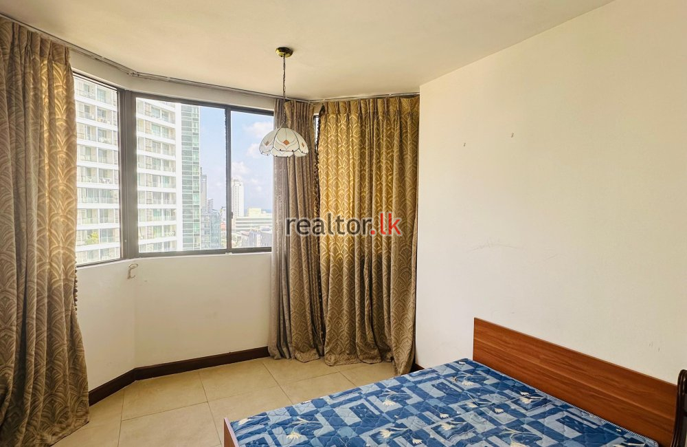 Three Bed For Sale In Crescat Residencies Colombo