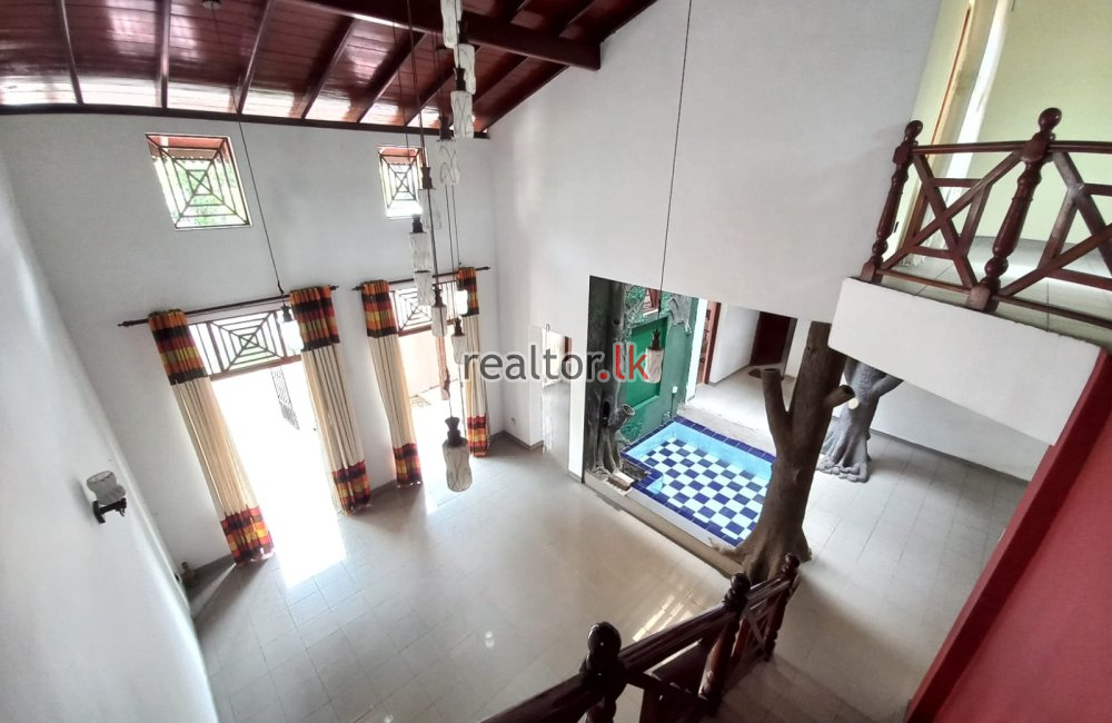 Battaramulla Thalahena Two Storied House For Rent