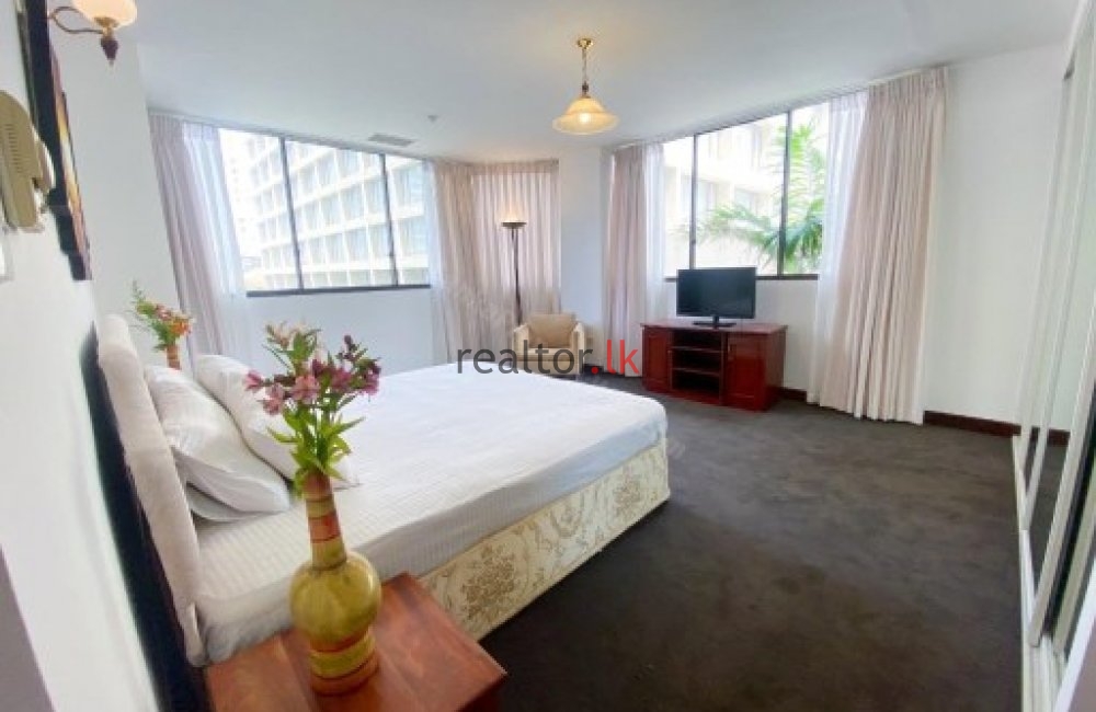 Crescat Two Bed For Rent