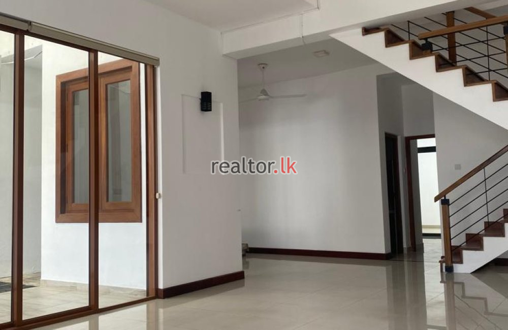 House For Rent At Jayanthipura Battaramulla