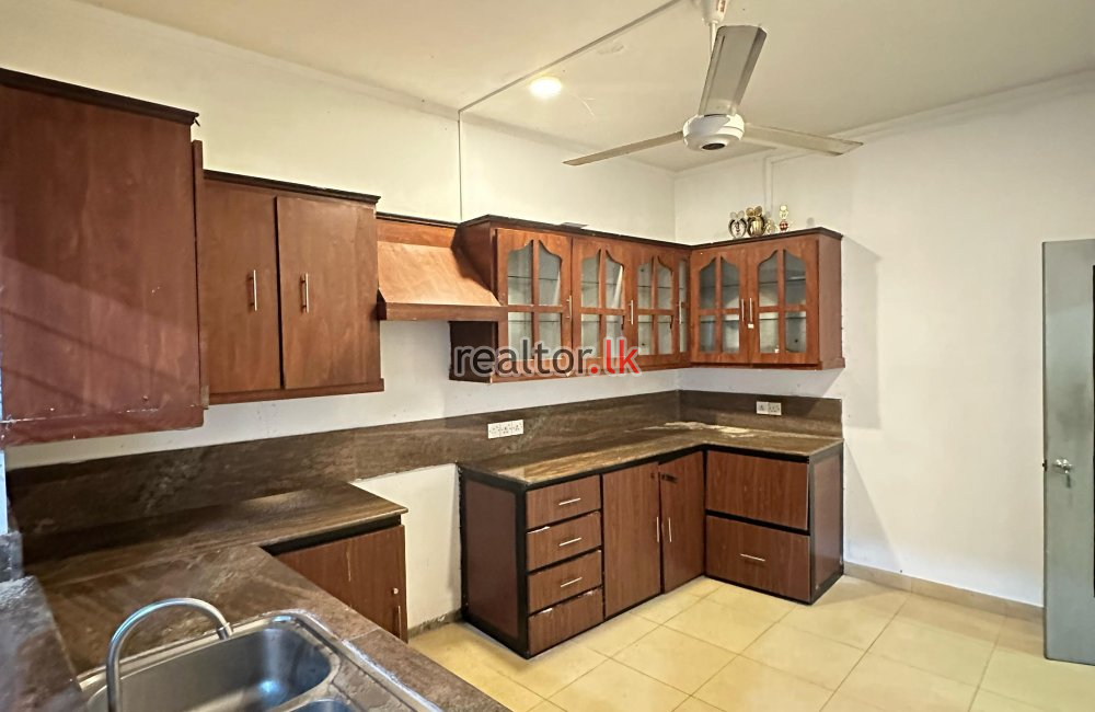 Five Bed Luxury House For Sale In Colombo 04