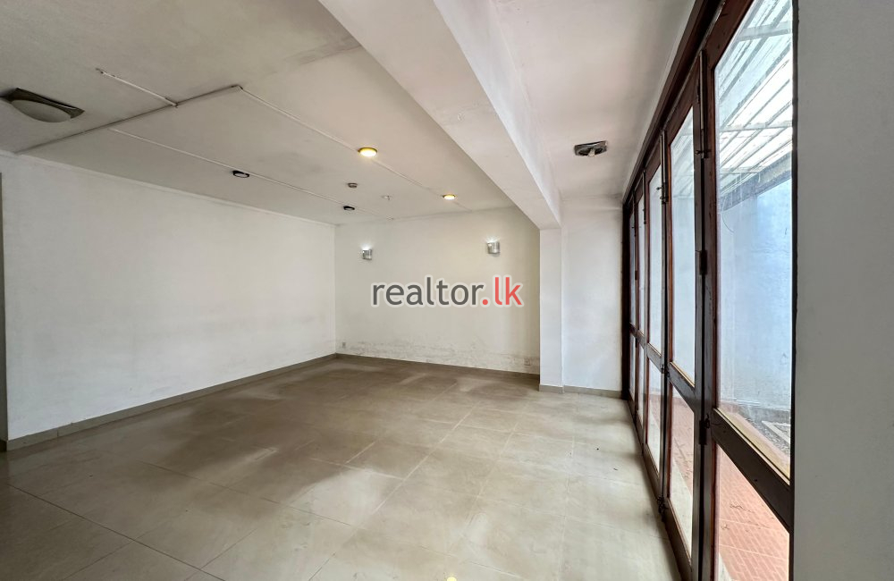 Five Bed Luxury House For Sale In Colombo 04