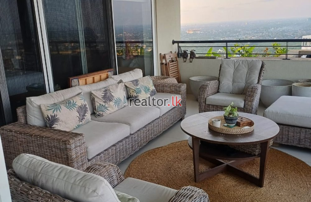 Three Bed Unit For Rent In Clearpoint Residencies