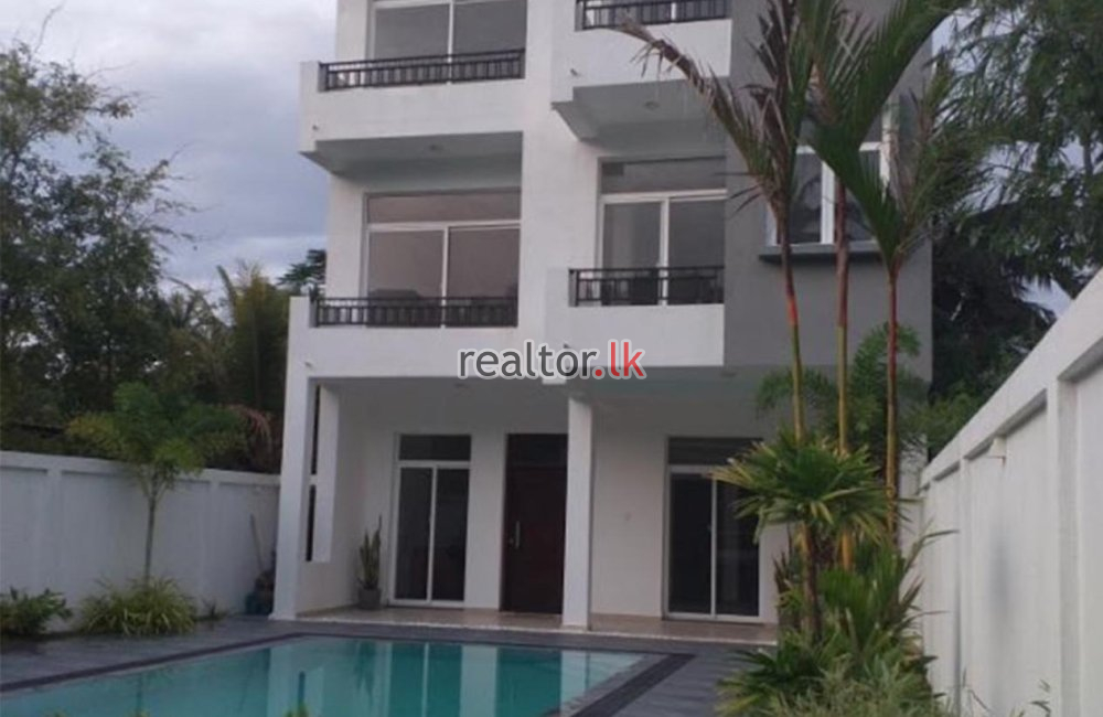 Villa with 3 Apartments for Sale in Negombo