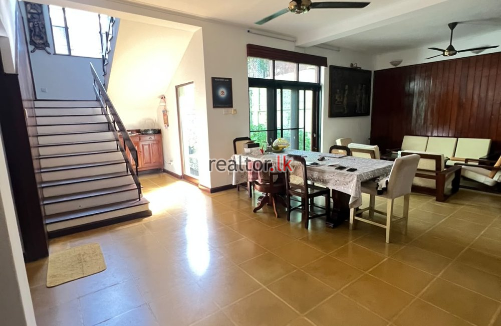 Two Story House For Sale In Colombo 07
