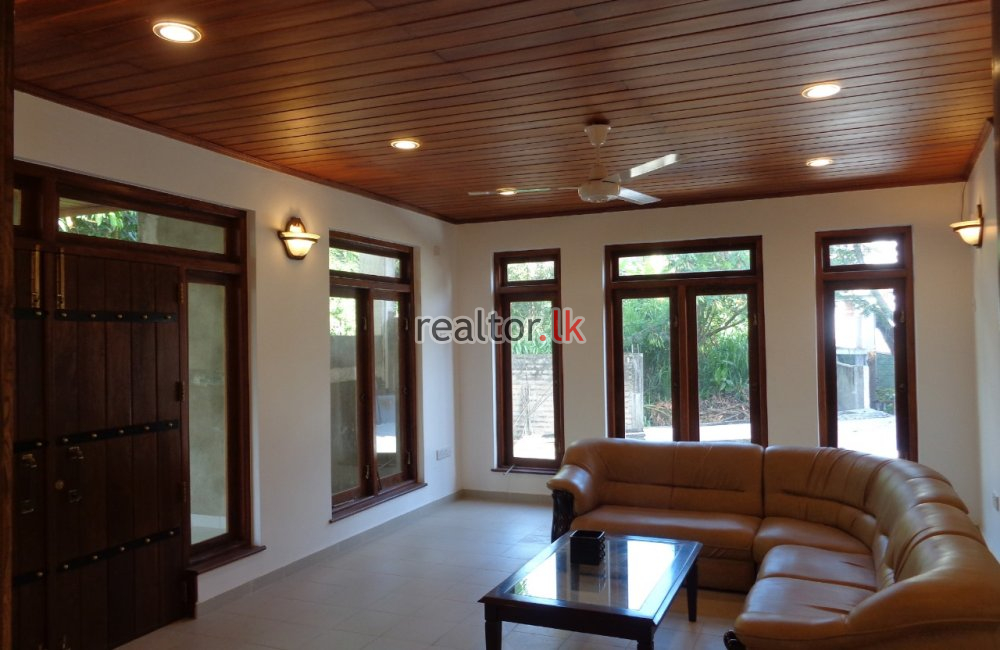 House For Rent At Gurudeniya Town