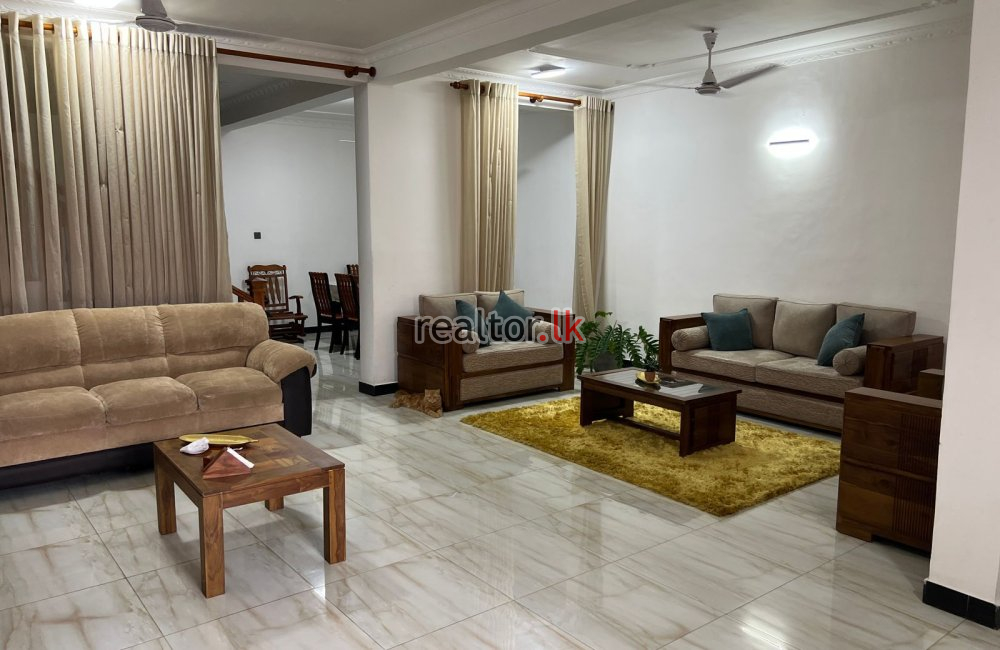 Two Storied House For Sale In Colombo 04