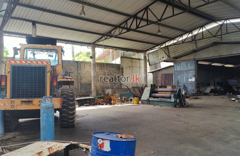 Warehouse For Sale At Gonahena Kadawatha