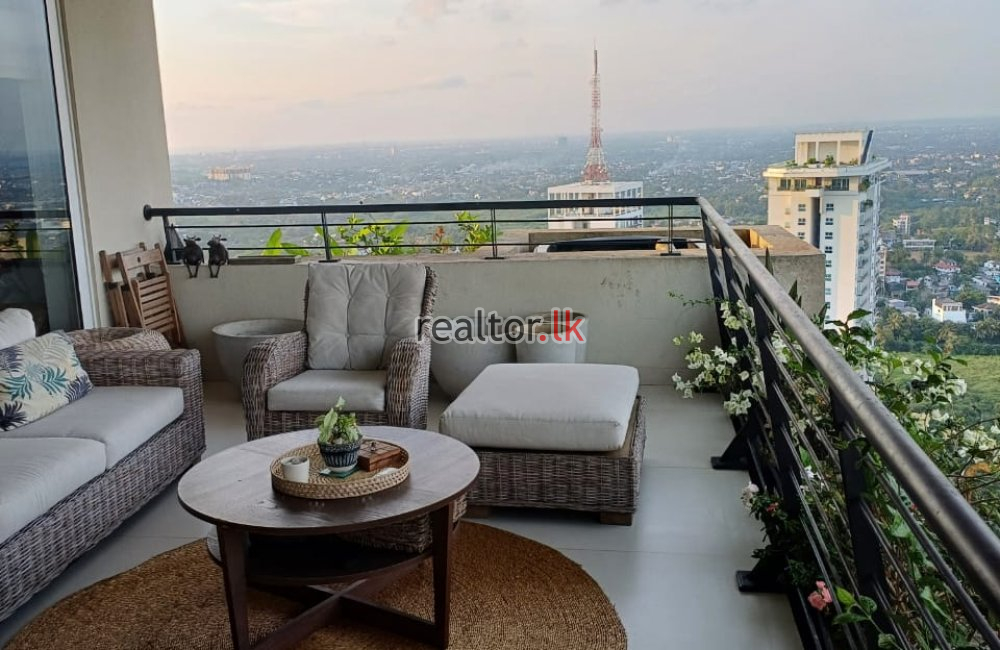 Three Bed Unit For Rent In Clearpoint Residencies