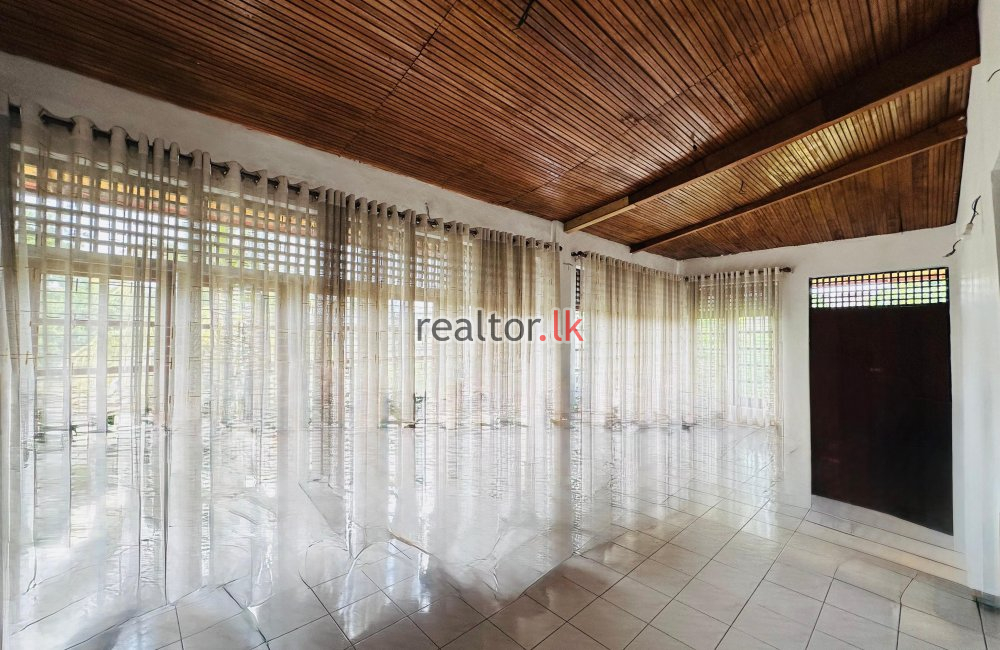 Two Storied House For Sale In Ratmalana