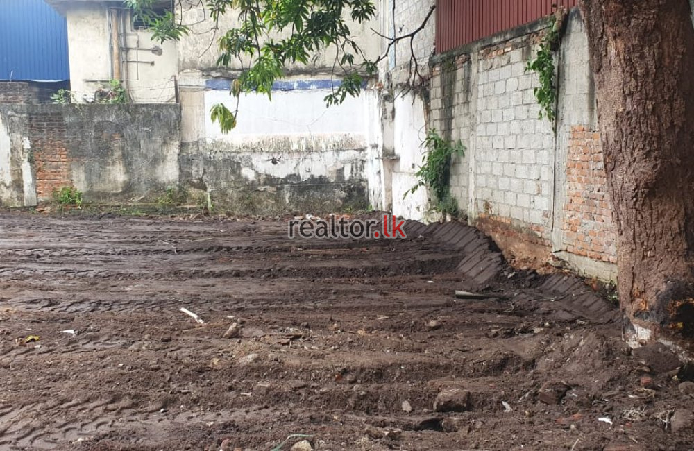 K. Cyril C. Perera Mw Colombo 13 Land For Sale