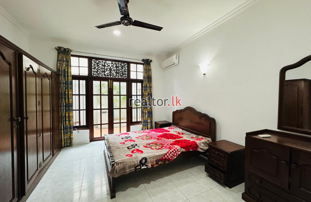 Five Bed House For Rent In Colombo 05