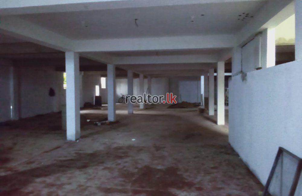 Warehouse In Samurdhi Mawatha Heiyanthuduwa
