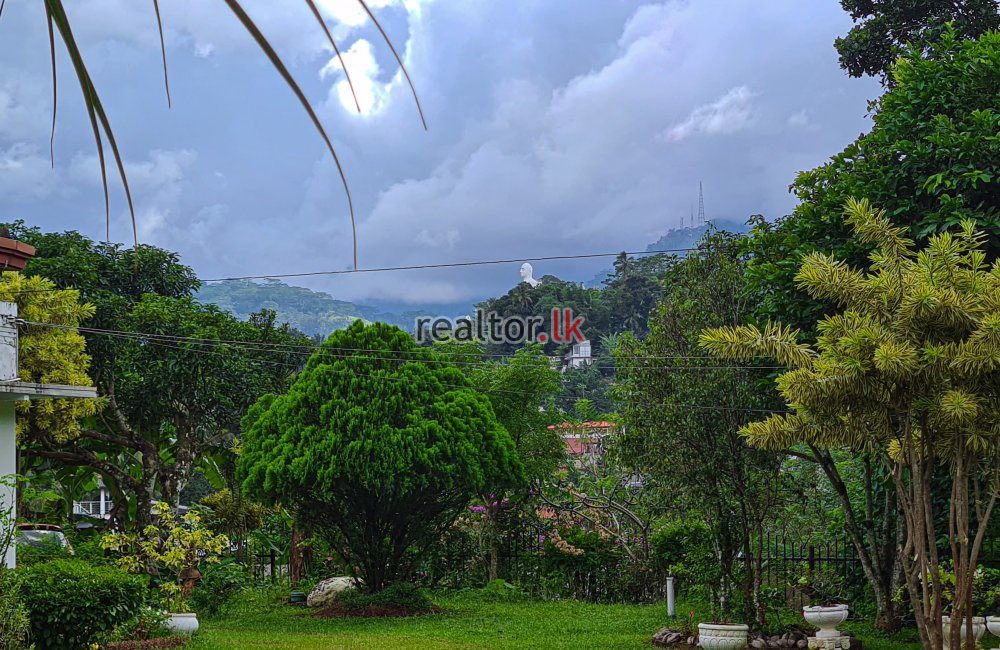 Land For Sale At Asgiriya Kandy