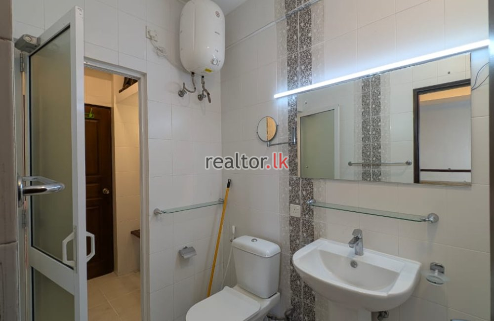 Three Bed For Rent In The Citadel Residencies