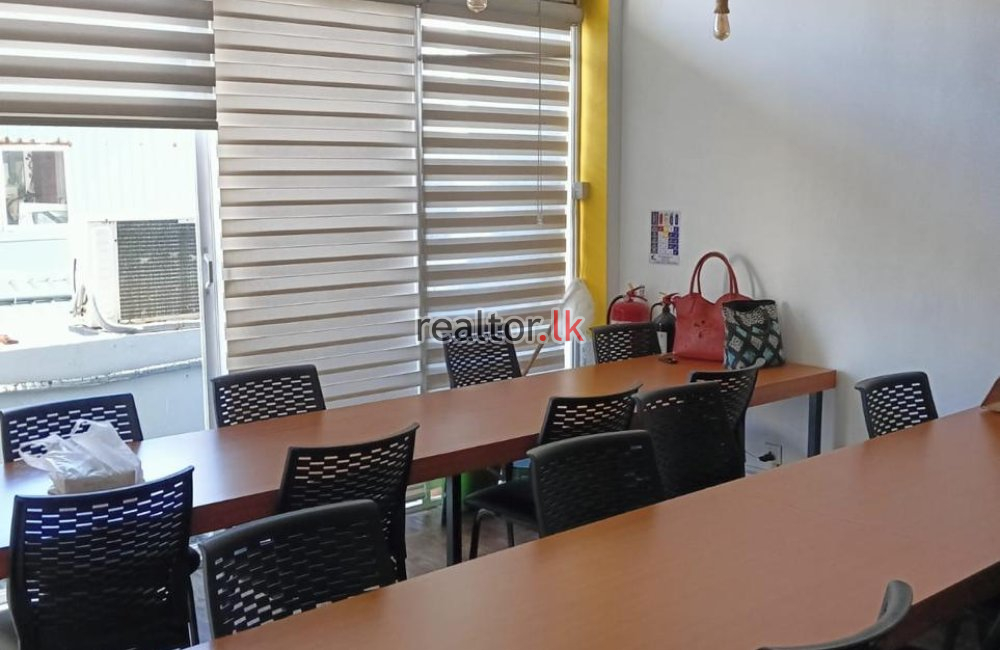 Building For Sale At Arthur\'s Place Colombo 04