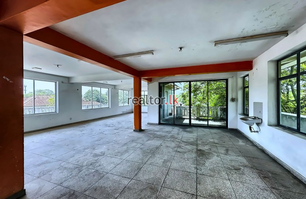 Three Storey Building For Rent In Colombo 04