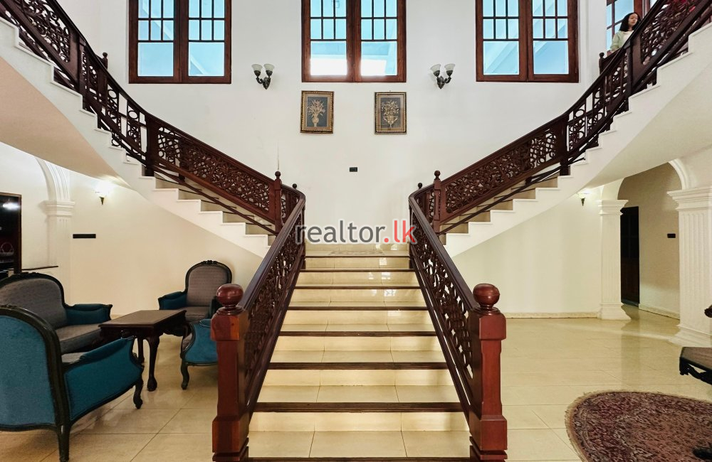 11,000 Sq Ft Grand House For Rent In Colombo 03