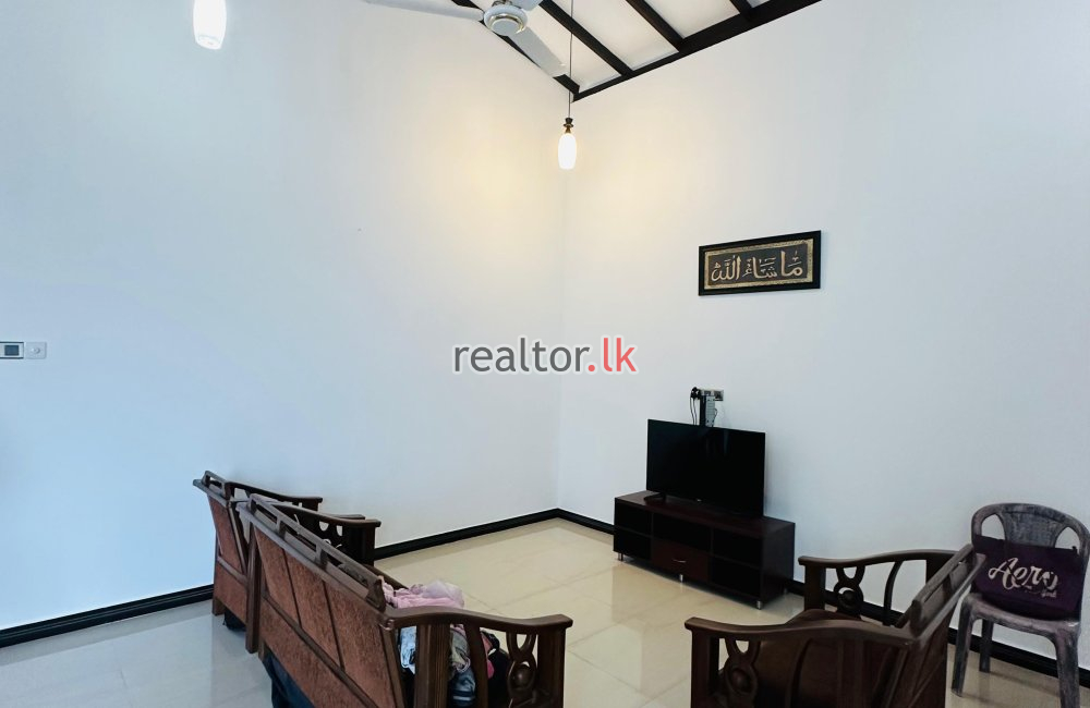 House For Sale In Ratamalana