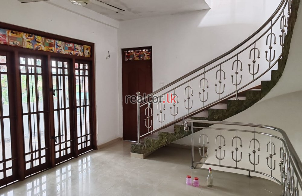 Two Storey House For Rent At Piliyandala