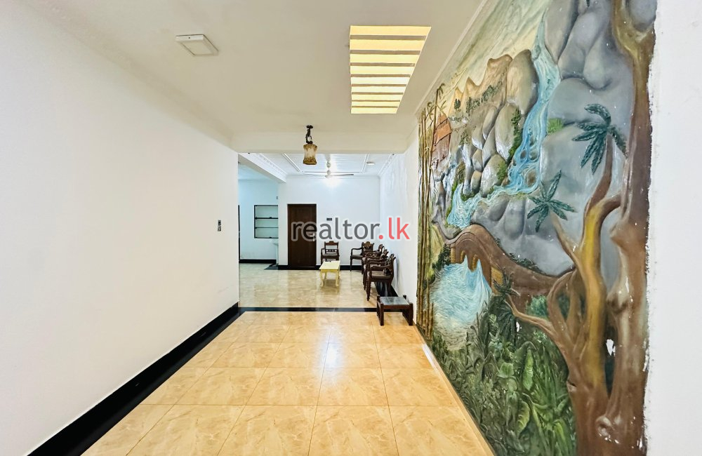 Two Storied House For Sale In Colombo 04