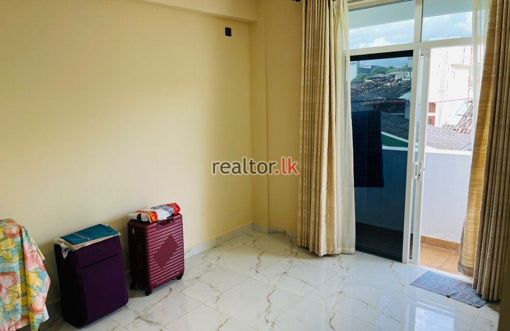 Luxury Three Bed For Rent At Mount Lavinia
